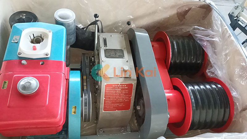 Опремата за електрична енергија на Ningbo LingKai стигнува до Оман