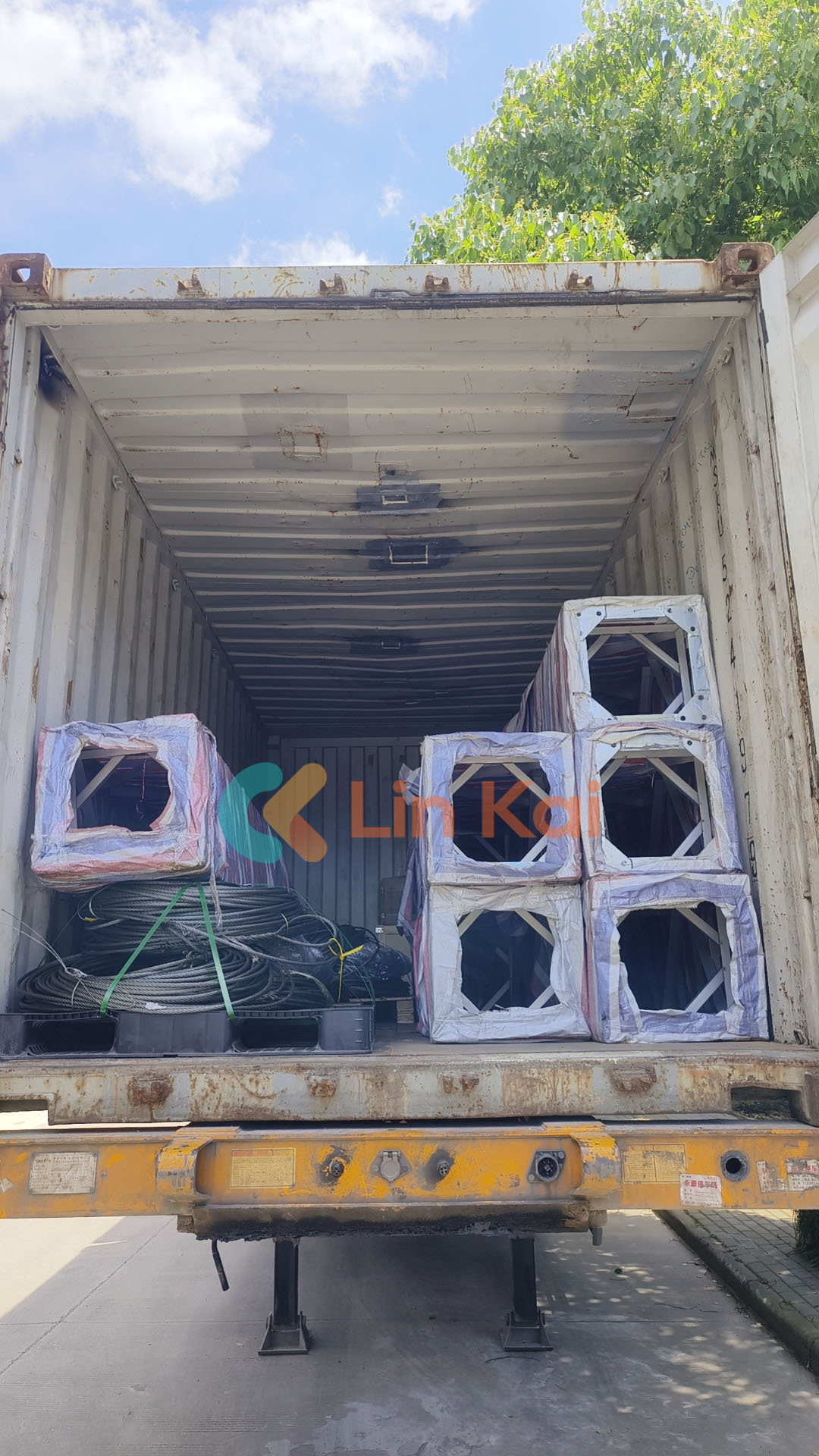 Компанијата Lingkai го диверзифицира извозниот пазар, испорачува квалитетна електрична опрема во Малезија